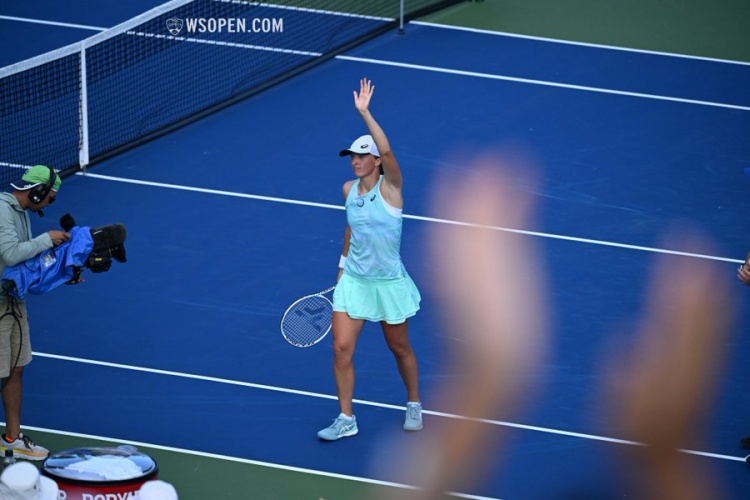 员的协同配 员的协同配