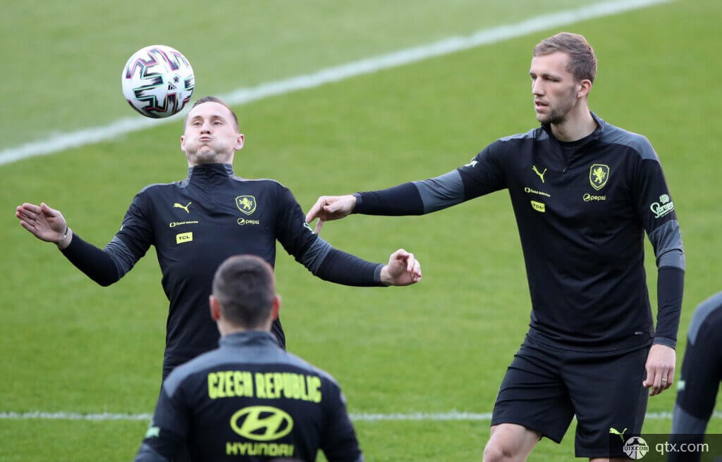 攻防转换中 攻防转换中